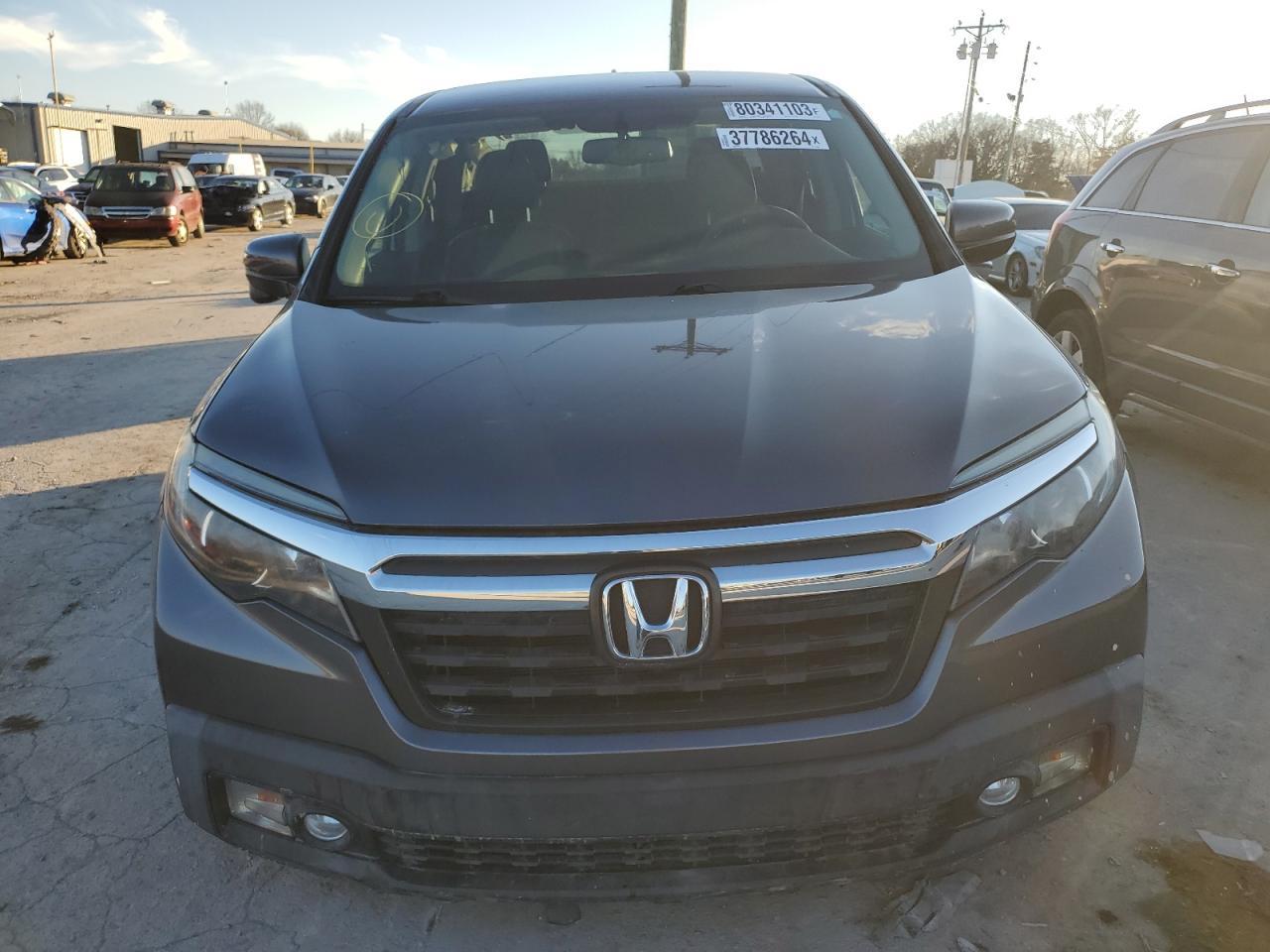 2017 HONDA RIDGELINE - Фото 5