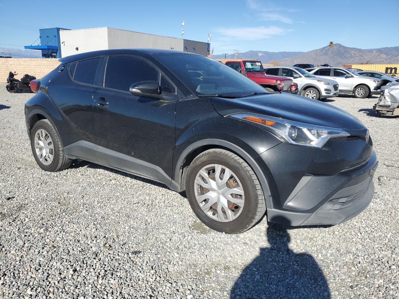2019 TOYOTA C-HR XLE - Фото 4