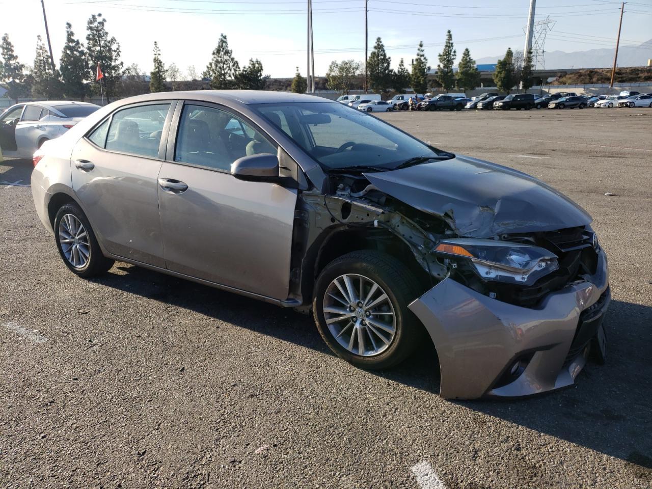 2015 TOYOTA COROLLA L - Image 4