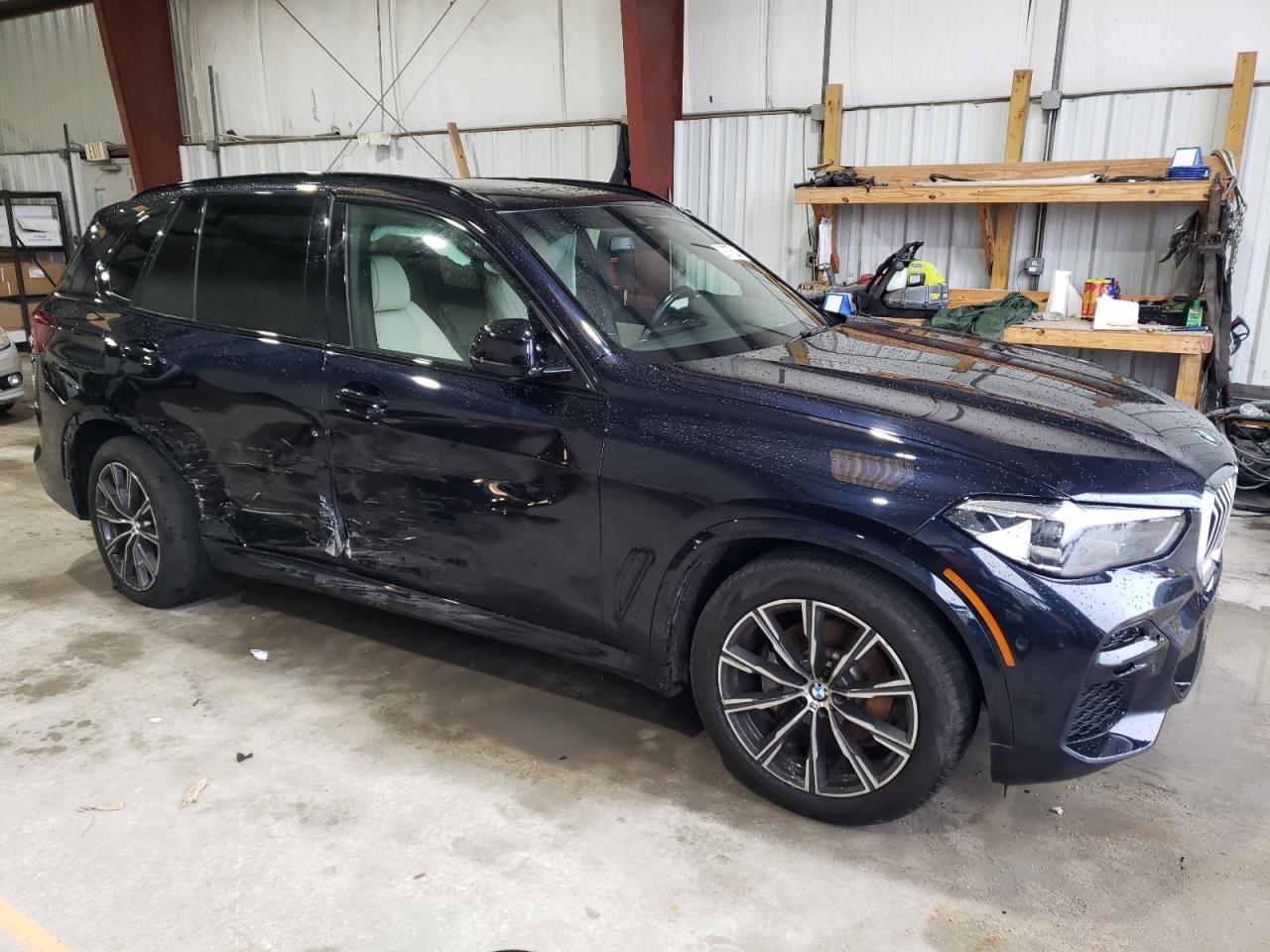 2022 BMW X5 XDRIVE4 - Фото 4