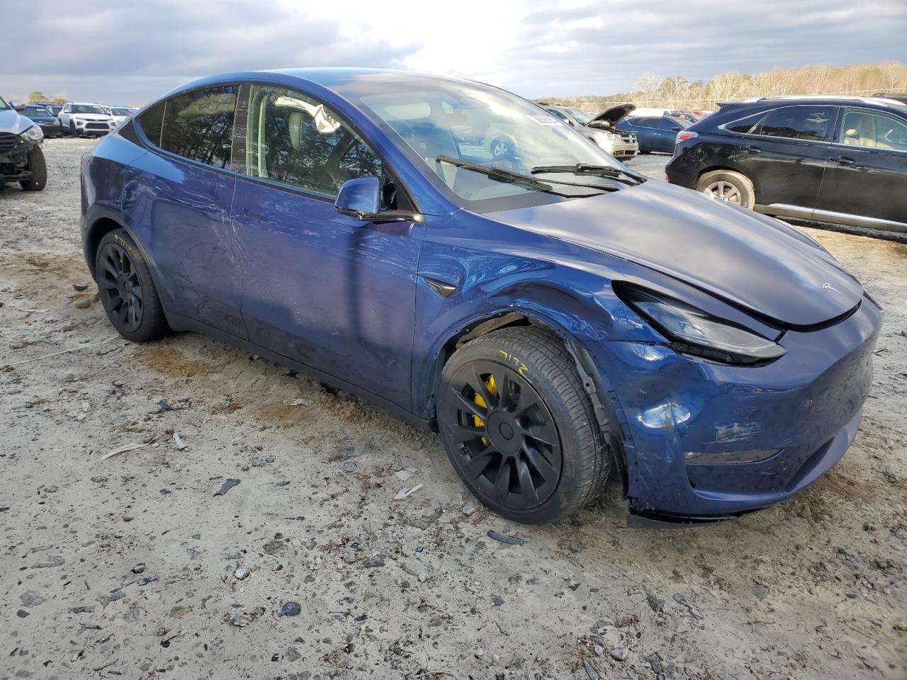 2023 TESLA MODEL Y - Фото 4