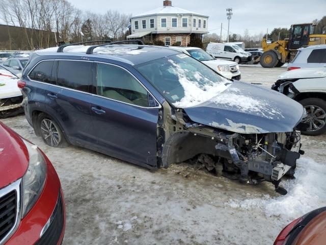 2018 Toyota Highlander Se - Фото 4