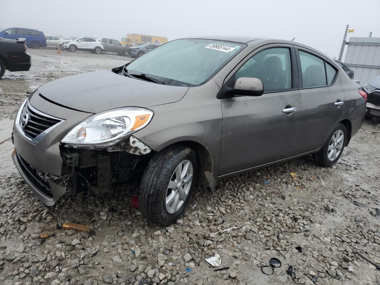 2014 NISSAN VERSA S