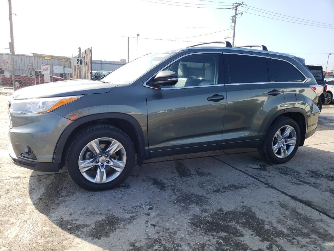 2015 TOYOTA HIGHLANDER