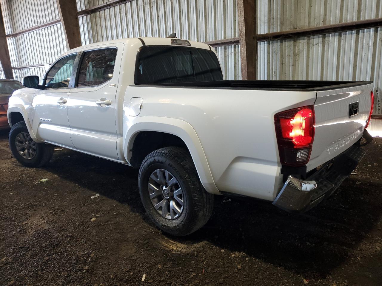 2018 TOYOTA TACOMA DOU - Фото 2