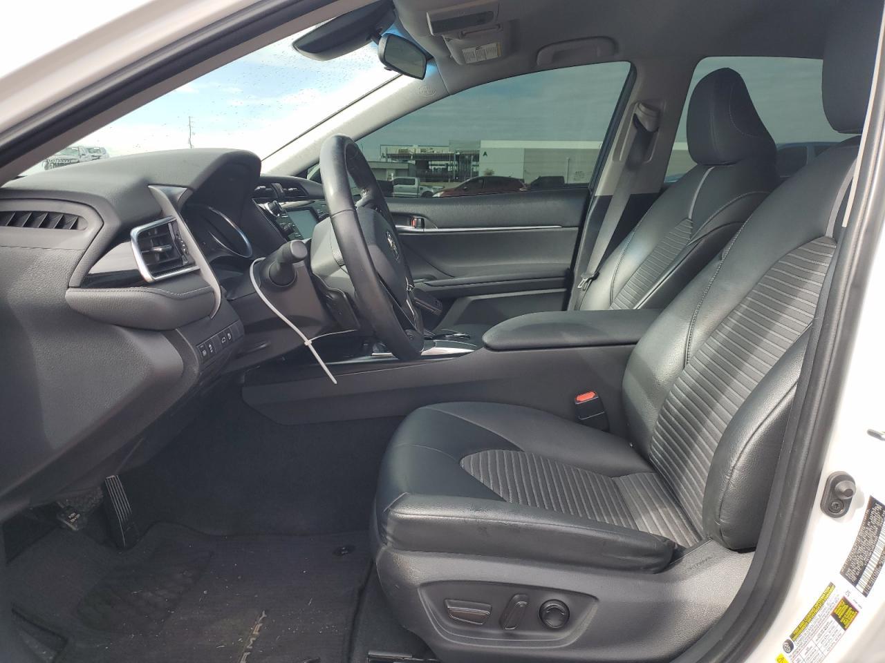 2018 TOYOTA CAMRY L - Фото 7