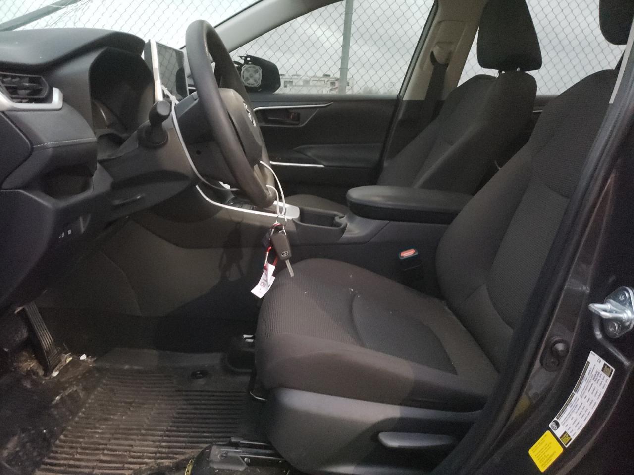 2023 TOYOTA RAV4 LE - Image 7