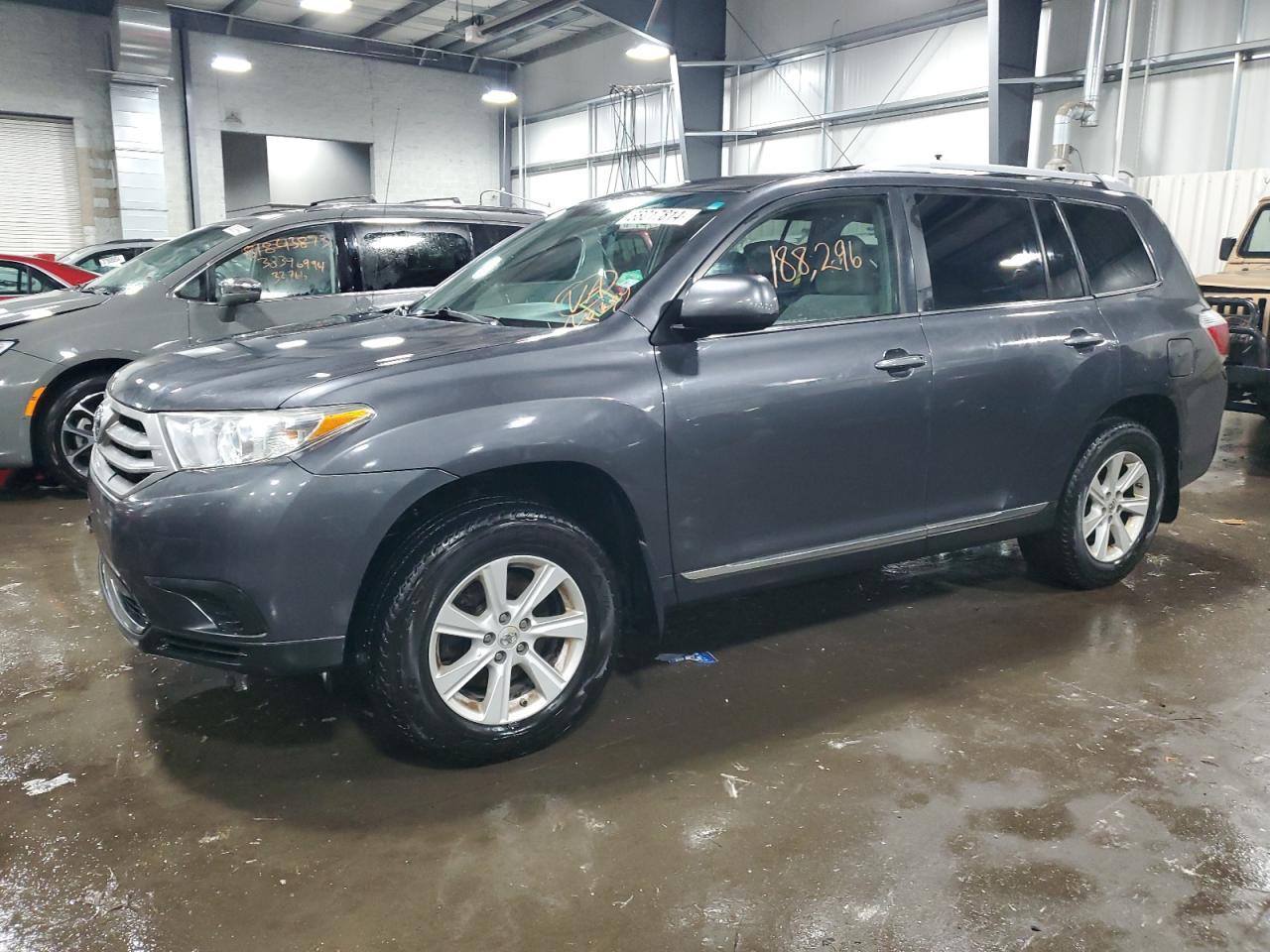 2012 TOYOTA HIGHLANDER car image