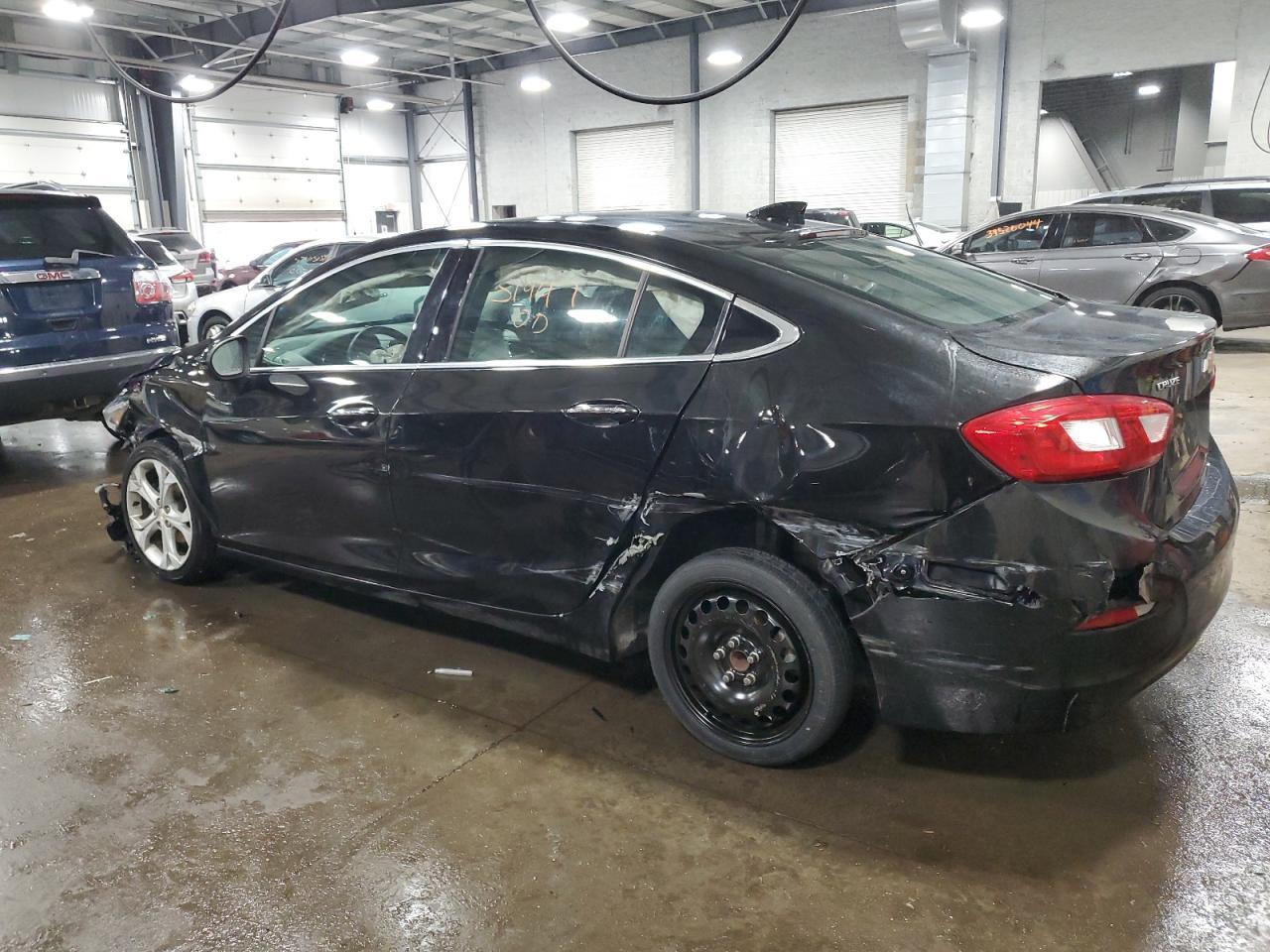 2016 CHEVROLET CRUZE PREM - Image 2