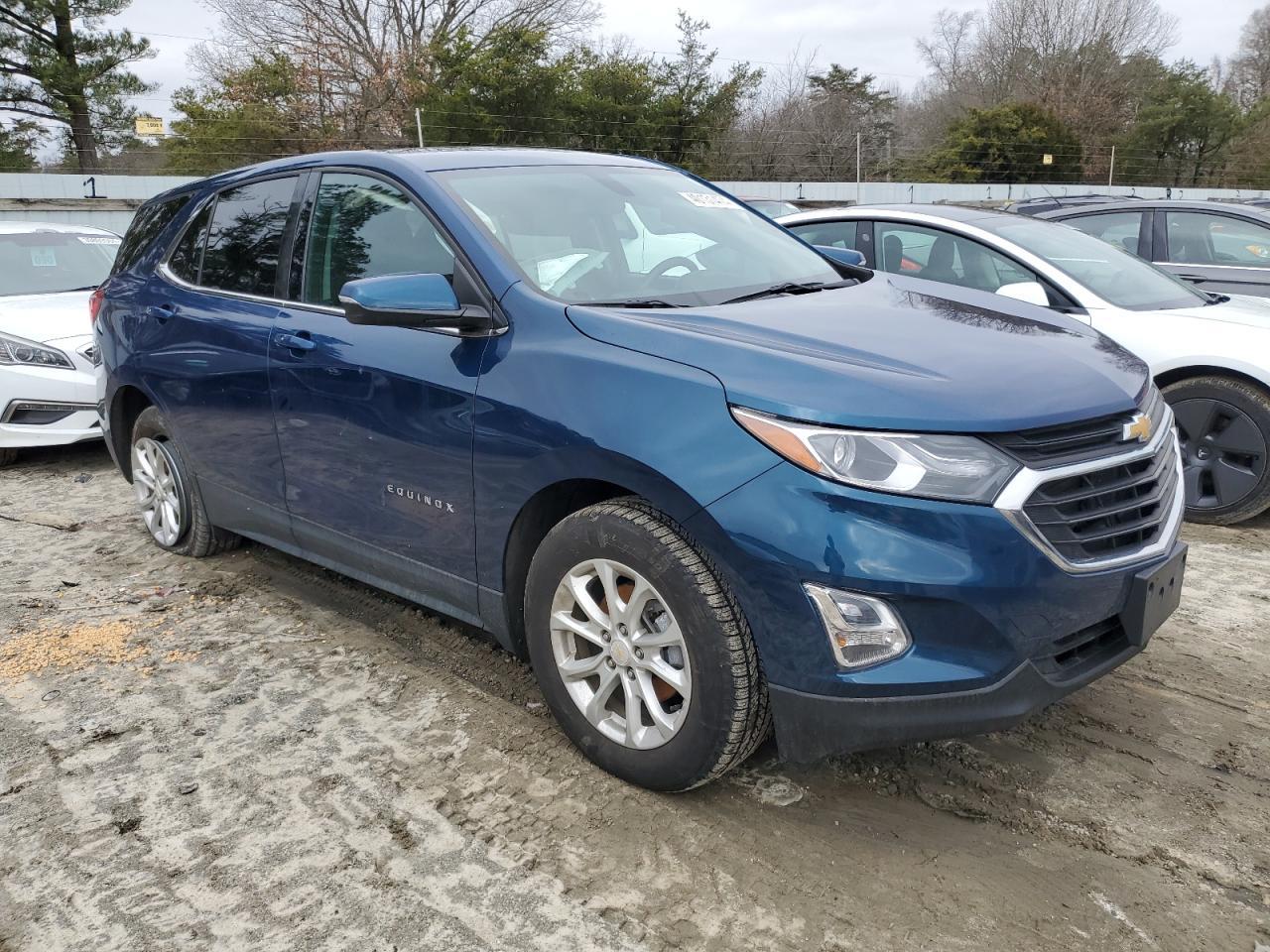 2019 CHEVROLET EQUINOX LT - Image 4