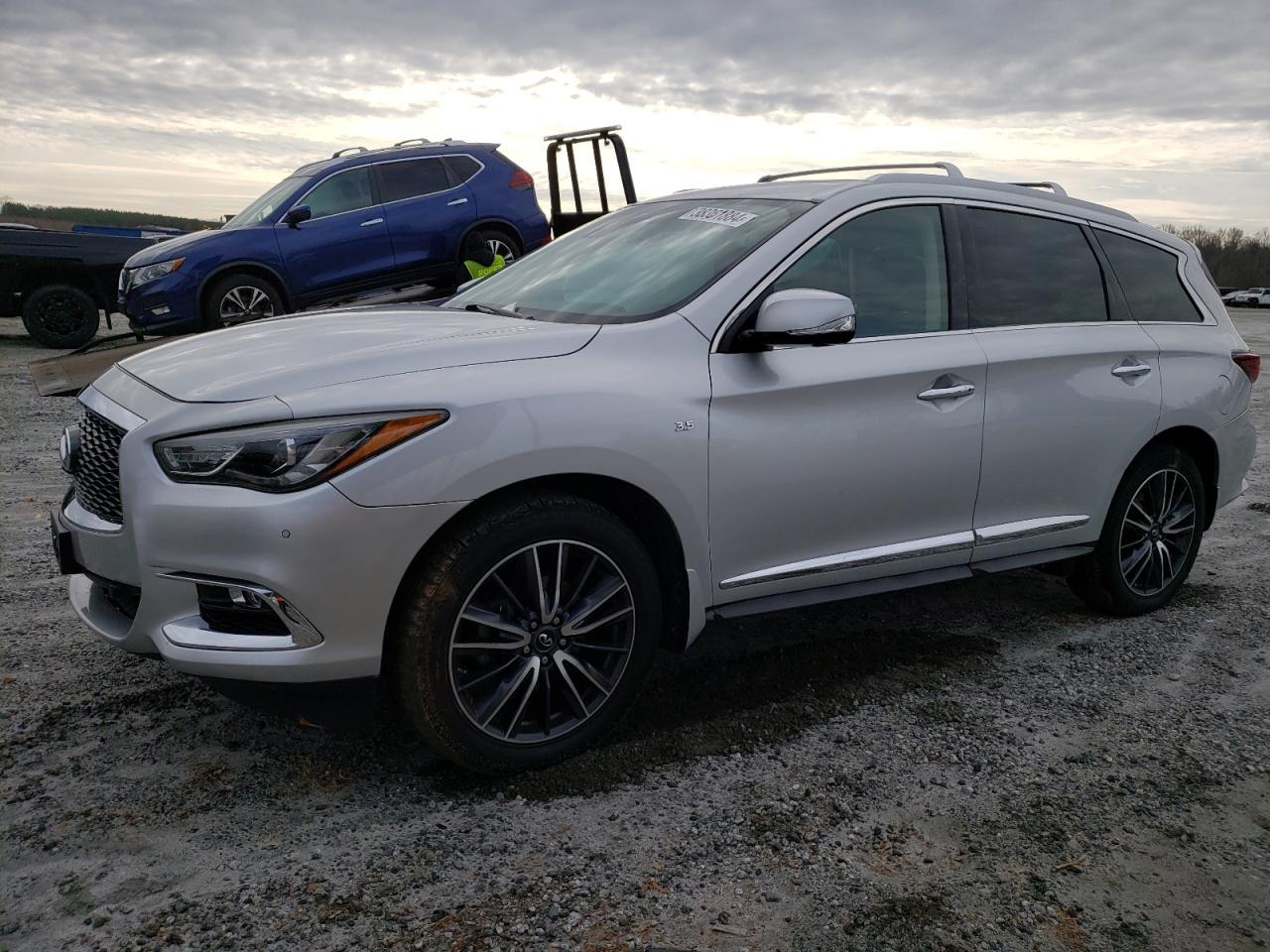 2018 INFINITI QX60 car image