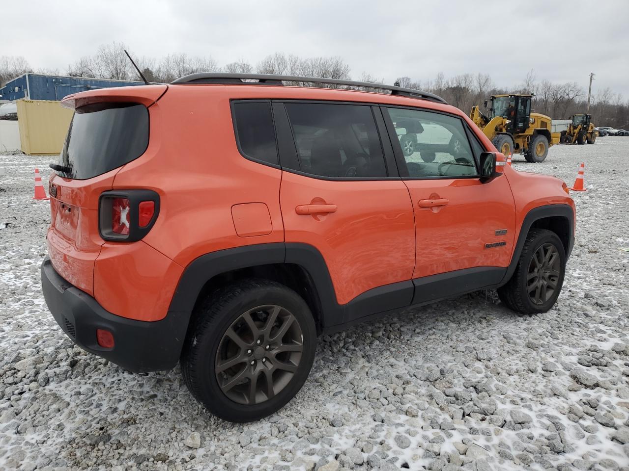 2016 JEEP RENEGADE L - Image 3