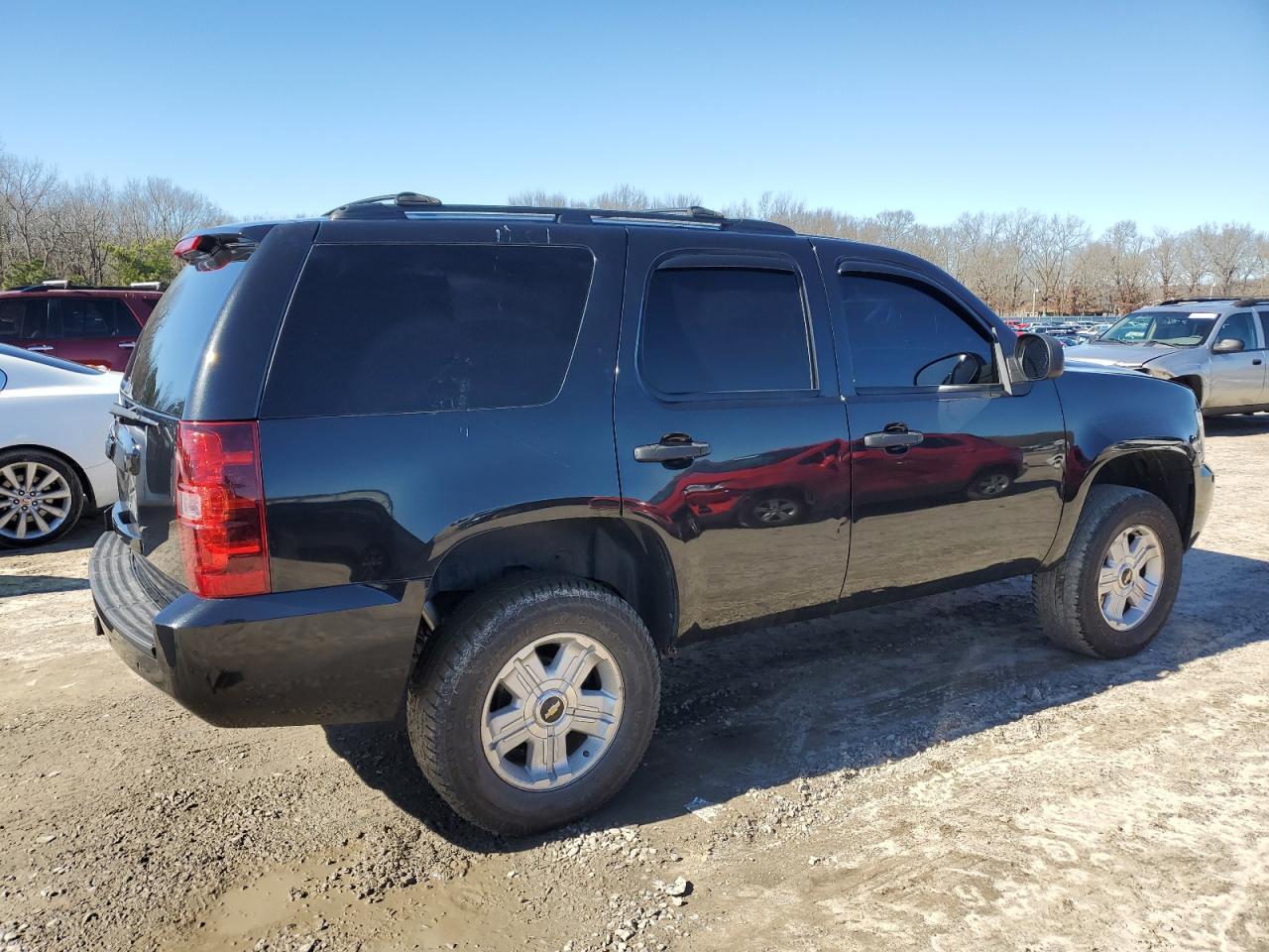 2011 CHEVROLET TAHOE K150 - Image 3