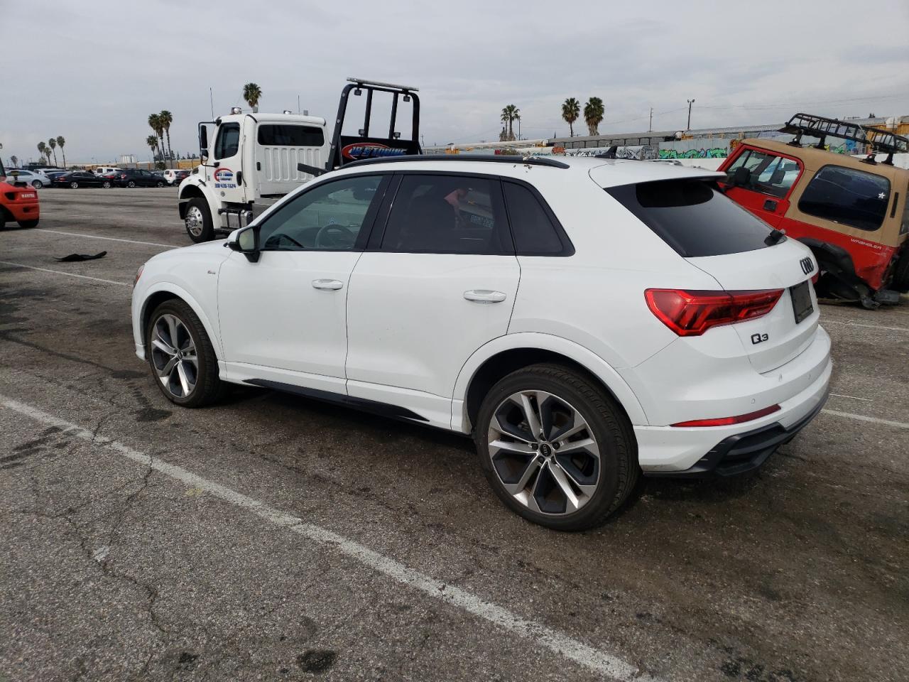 2021 AUDI Q3 PREMIUM - Фото 2