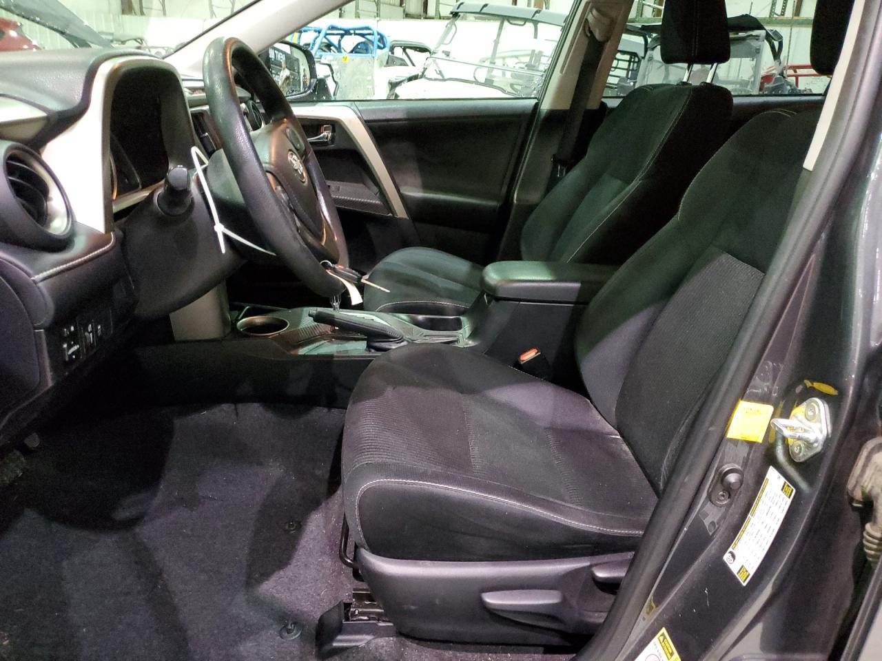 2015 TOYOTA RAV4 XLE - Фото 7