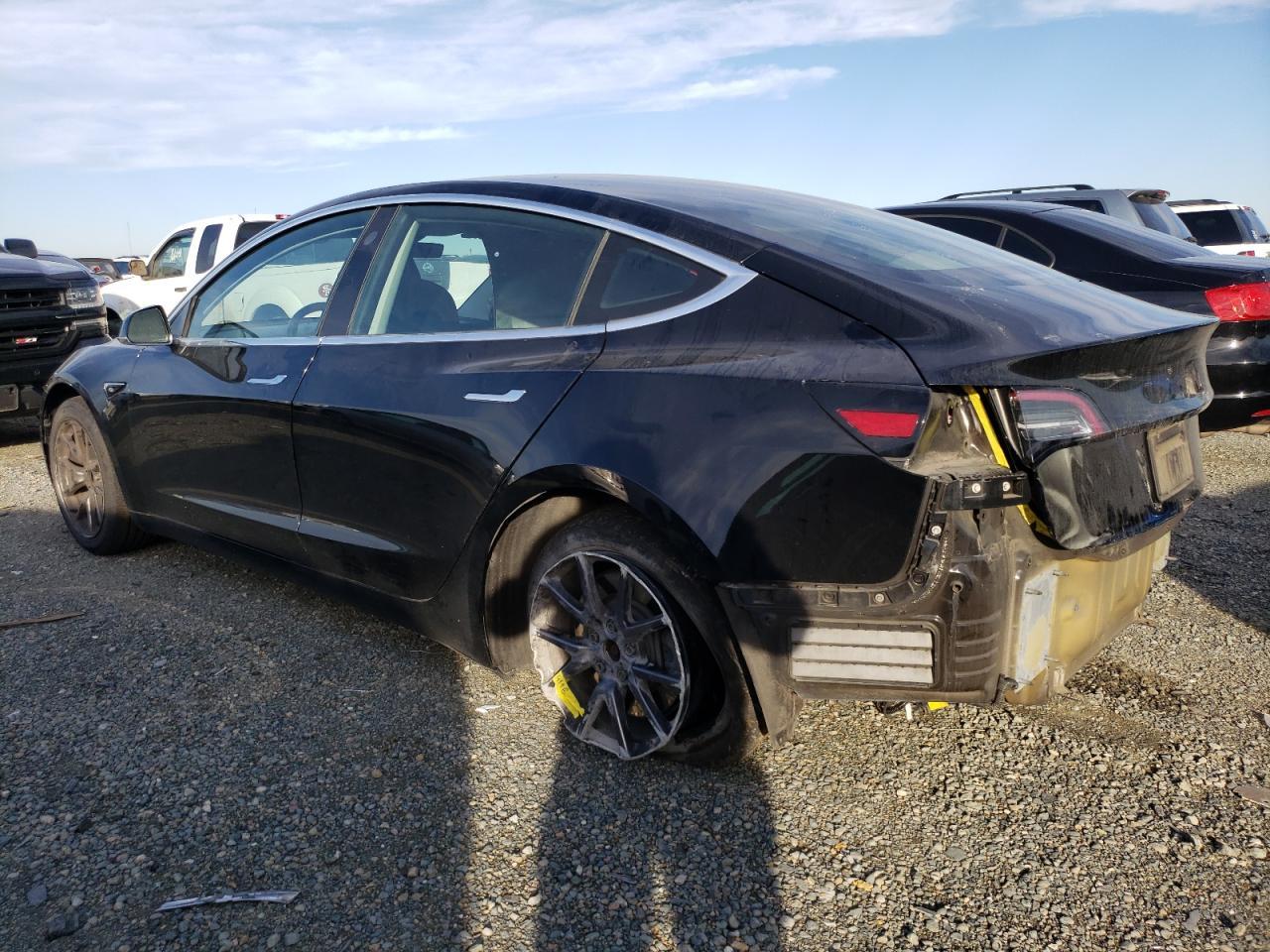 2019 TESLA MODEL 3 - Фото 2