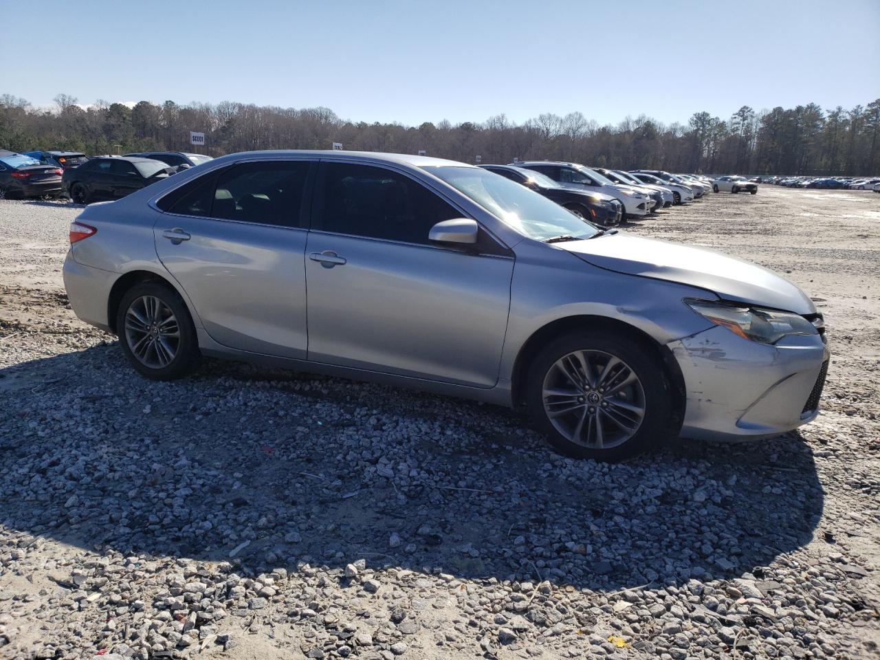 2015 TOYOTA CAMRY LE - Image 4