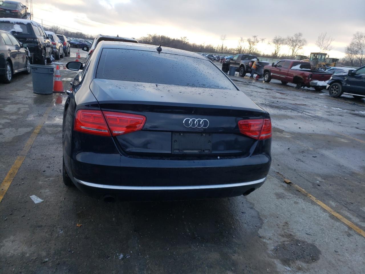 2011 AUDI A8 QUATTRO - Image 6