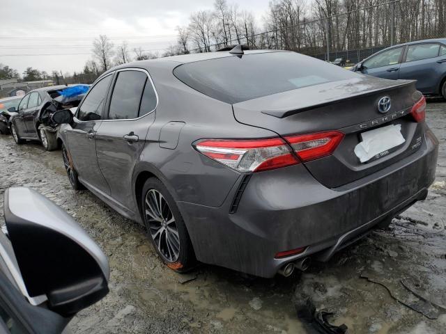 2020 Toyota Camry Se - Фото 2