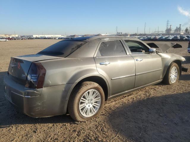 2010 Chrysler 300 Touring - Фото 3