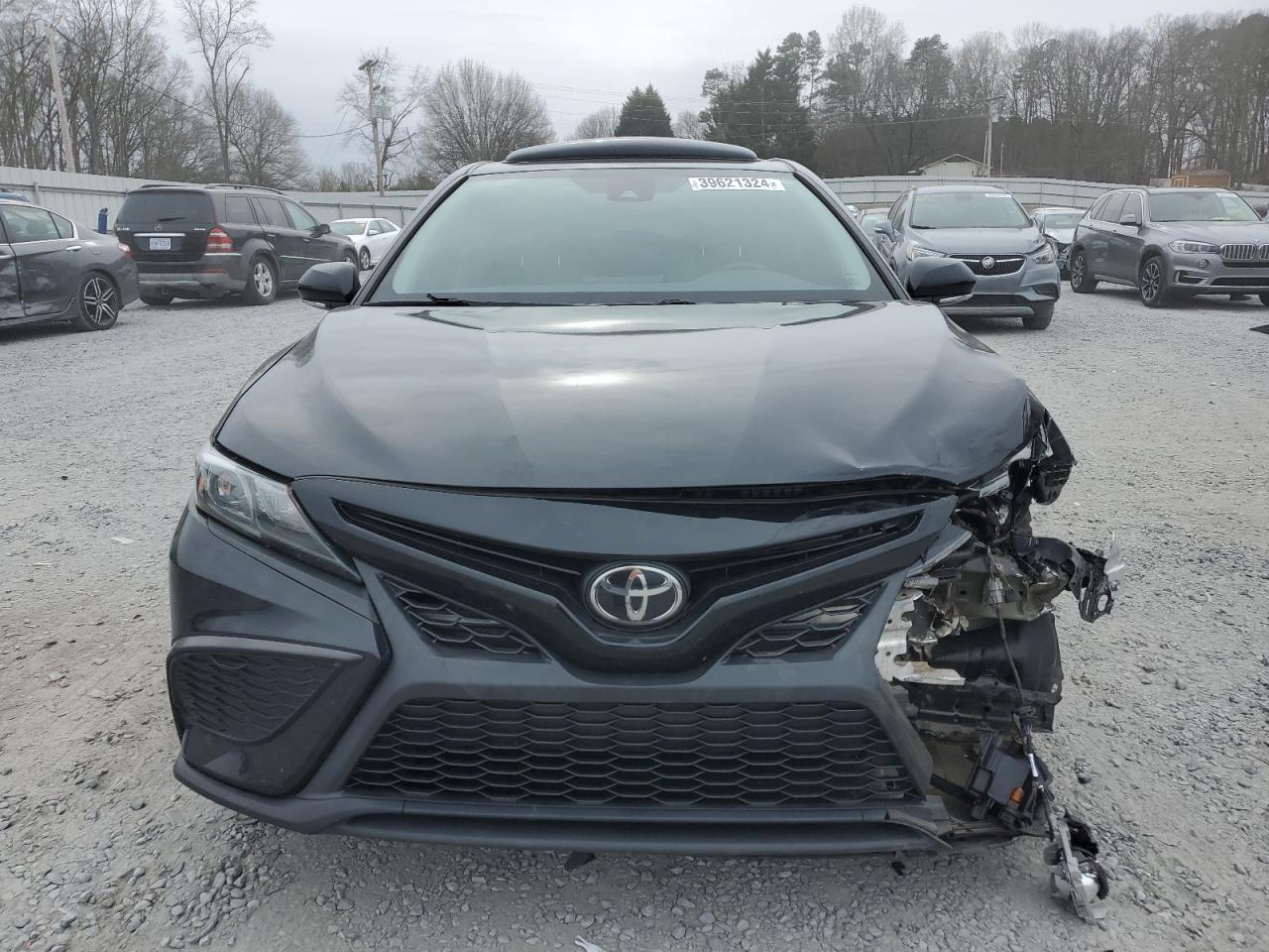 2021 TOYOTA CAMRY SE - Фото 5