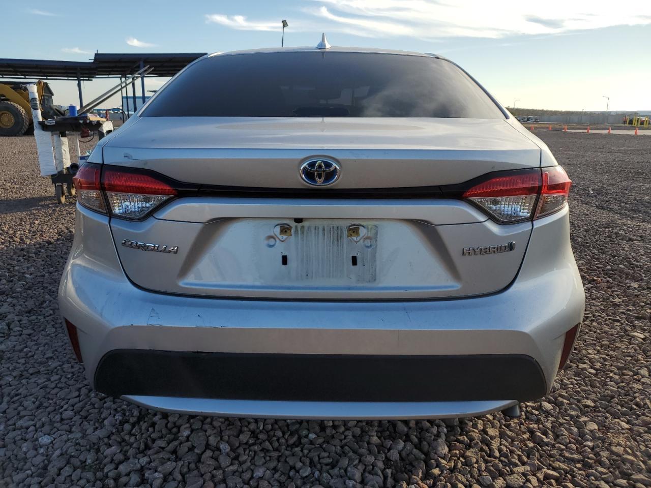 2021 TOYOTA COROLLA LE - Image 6