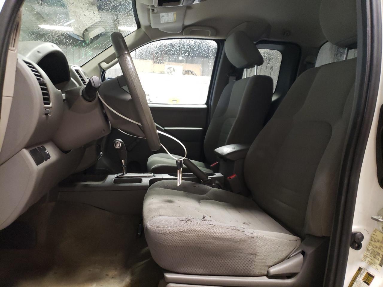 2016 NISSAN FRONTIER S - Фото 7