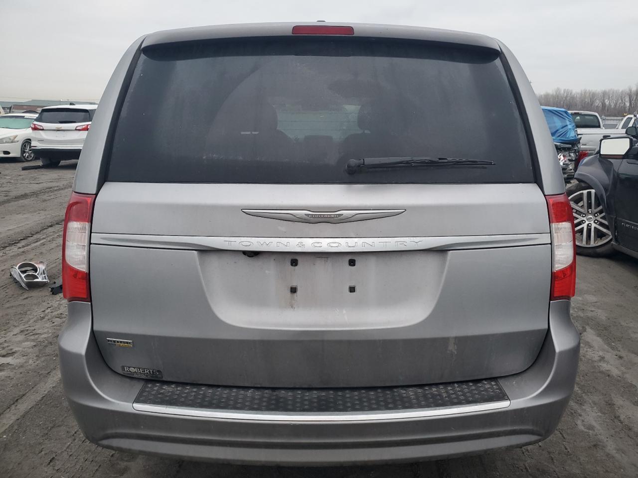 2014 CHRYSLER TOWN & COU - Фото 6