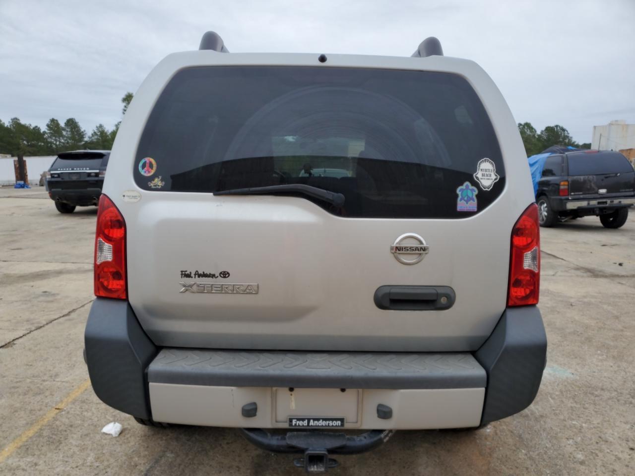 2014 NISSAN XTERRA X - Image 6