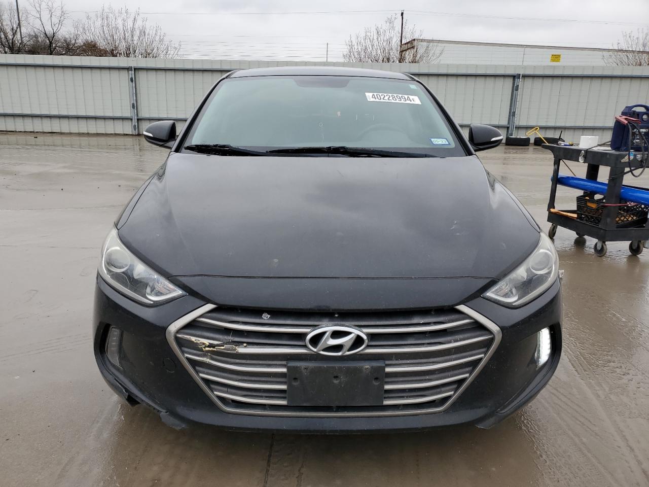 2017 HYUNDAI ELANTRA SE - Image 5
