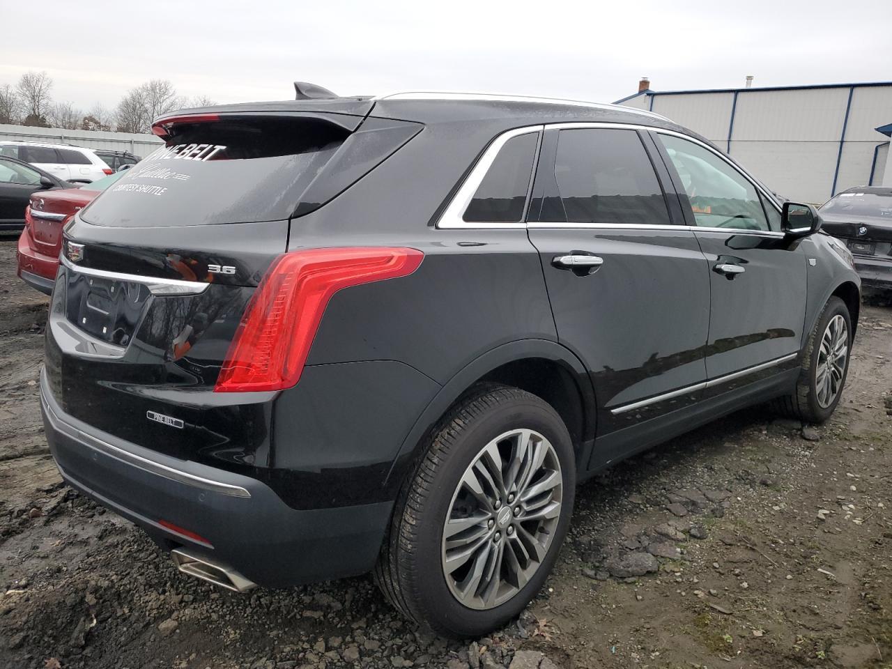 2019 CADILLAC XT5 LUXURY - Image 3