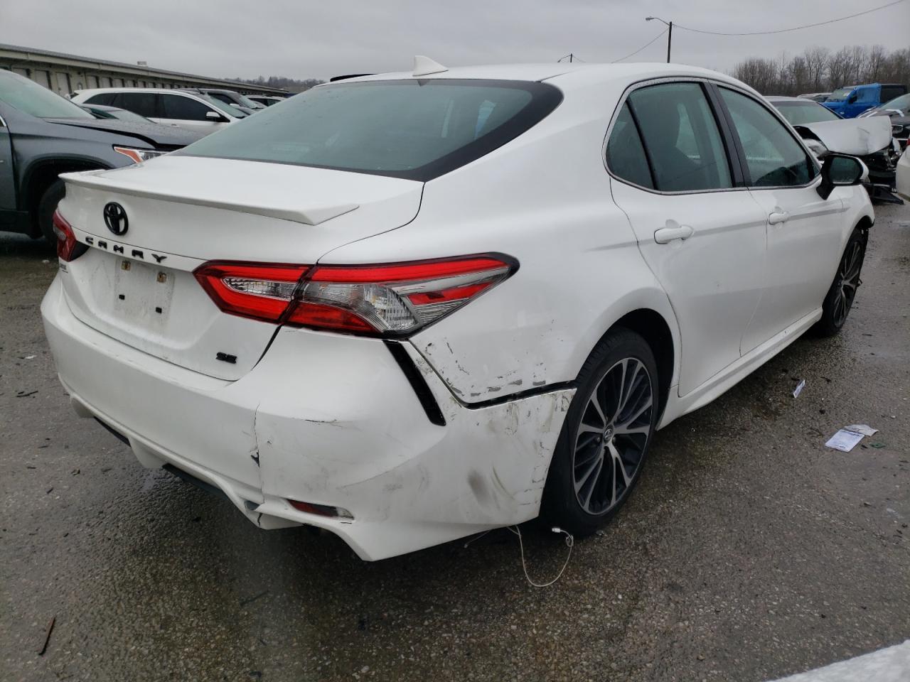 2019 TOYOTA CAMRY L - Image 3