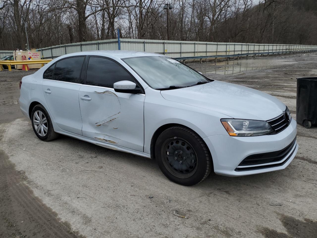 2017 VOLKSWAGEN JETTA S - Image 4