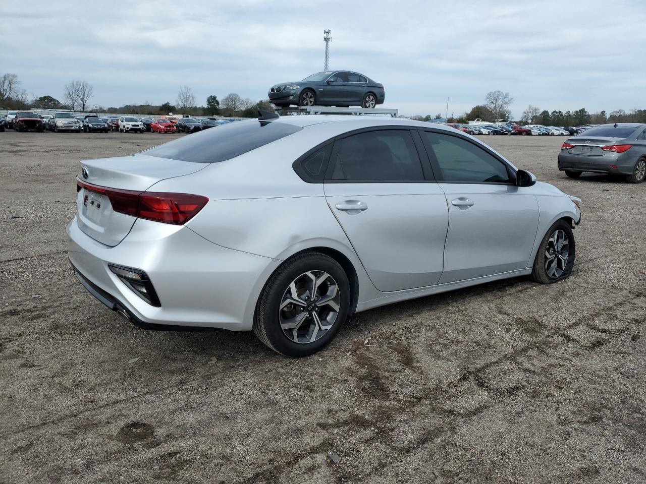 2020 KIA FORTE FE - Фото 3