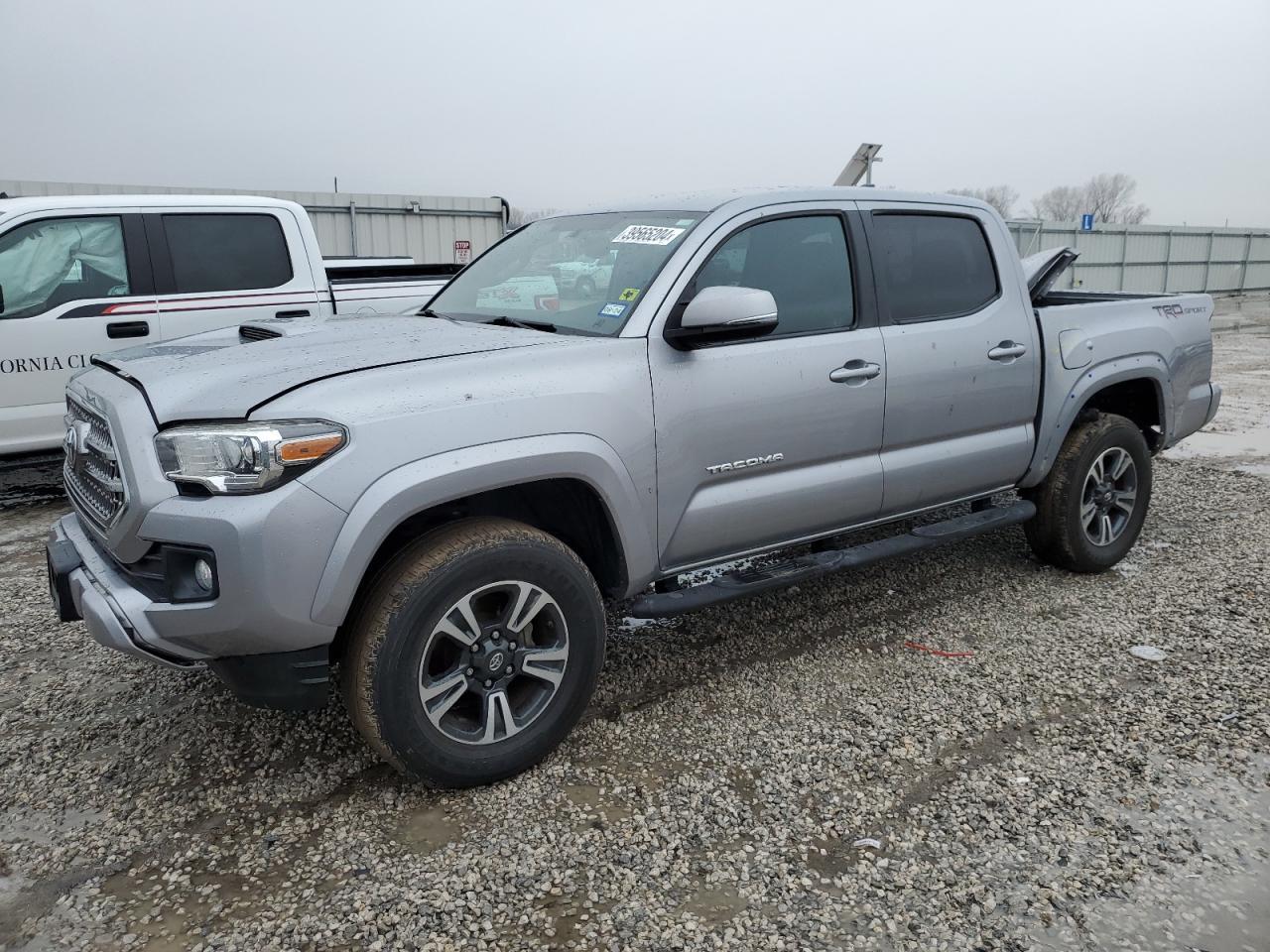 2016 TOYOTA TACOMA DOU