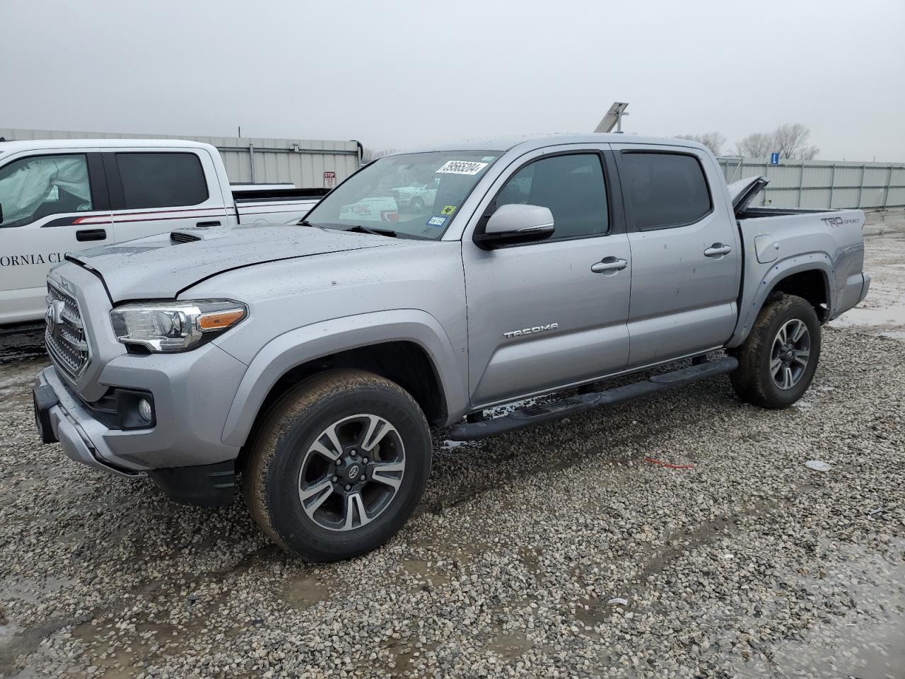 2016 TOYOTA TACOMA DOU car image