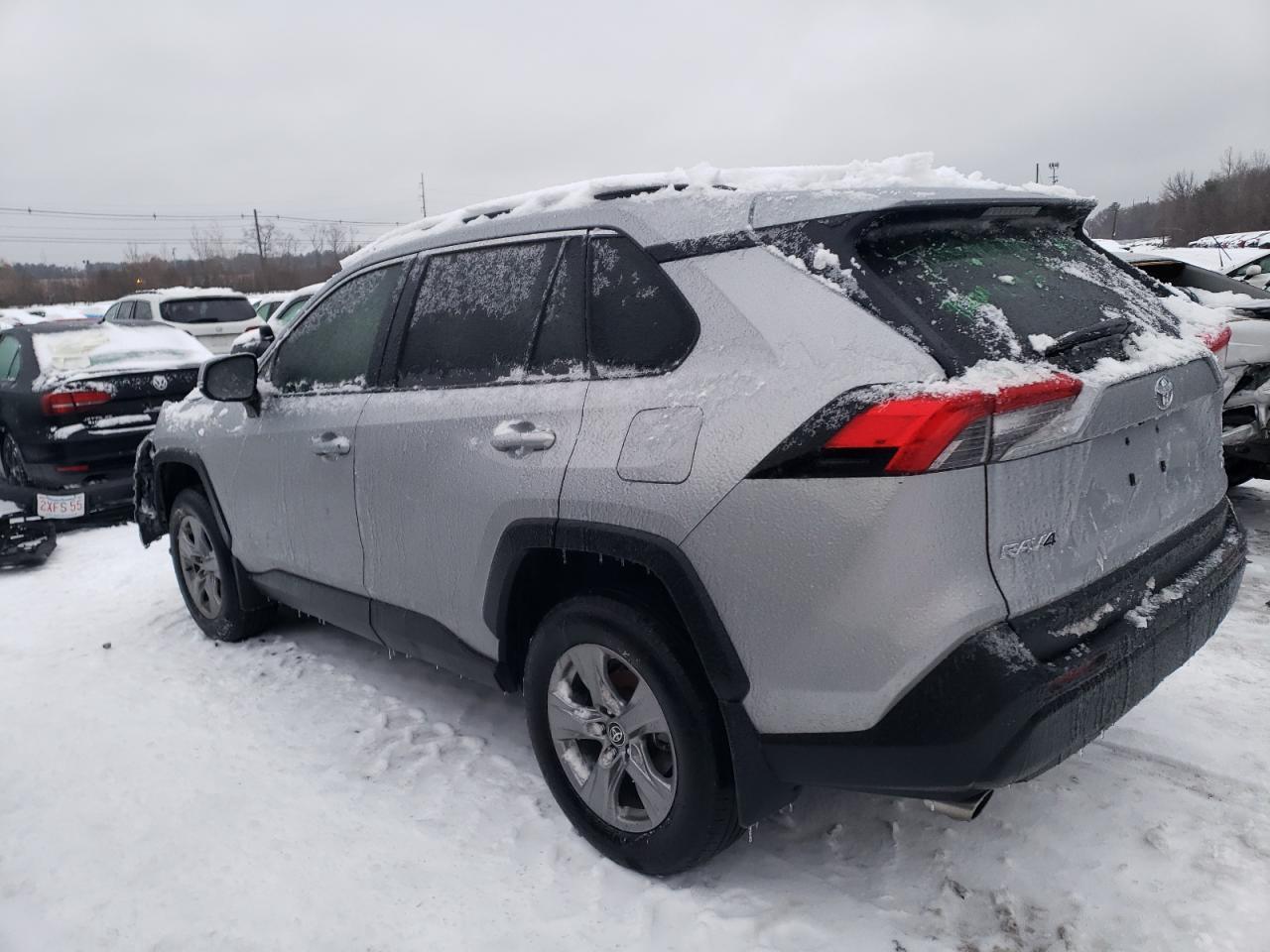 2022 TOYOTA RAV4 XLE - Image 2