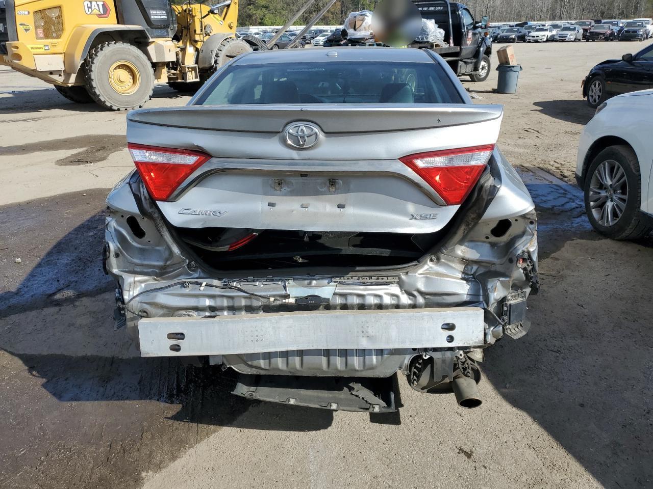 2017 TOYOTA CAMRY LE - Image 6