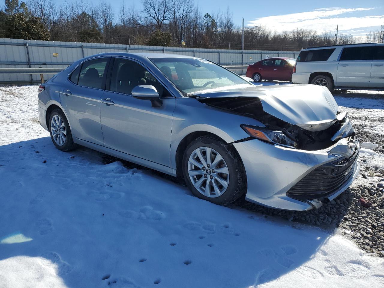 2018 TOYOTA CAMRY L - Фото 4