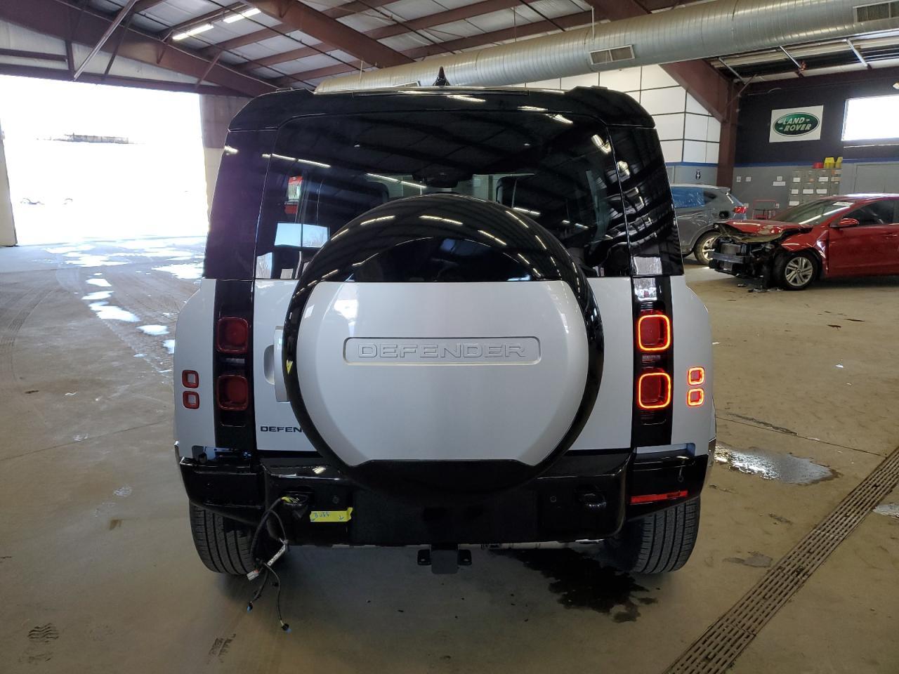 2024 LAND ROVER DEFENDER 1 - Image 6