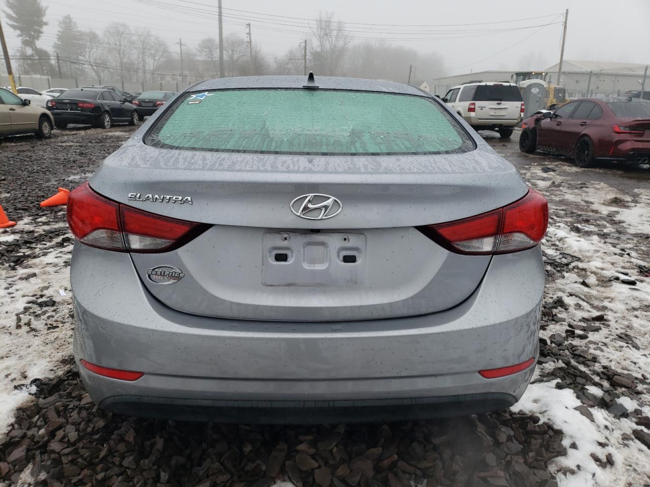 2015 HYUNDAI ELANTRA SE - Image 6