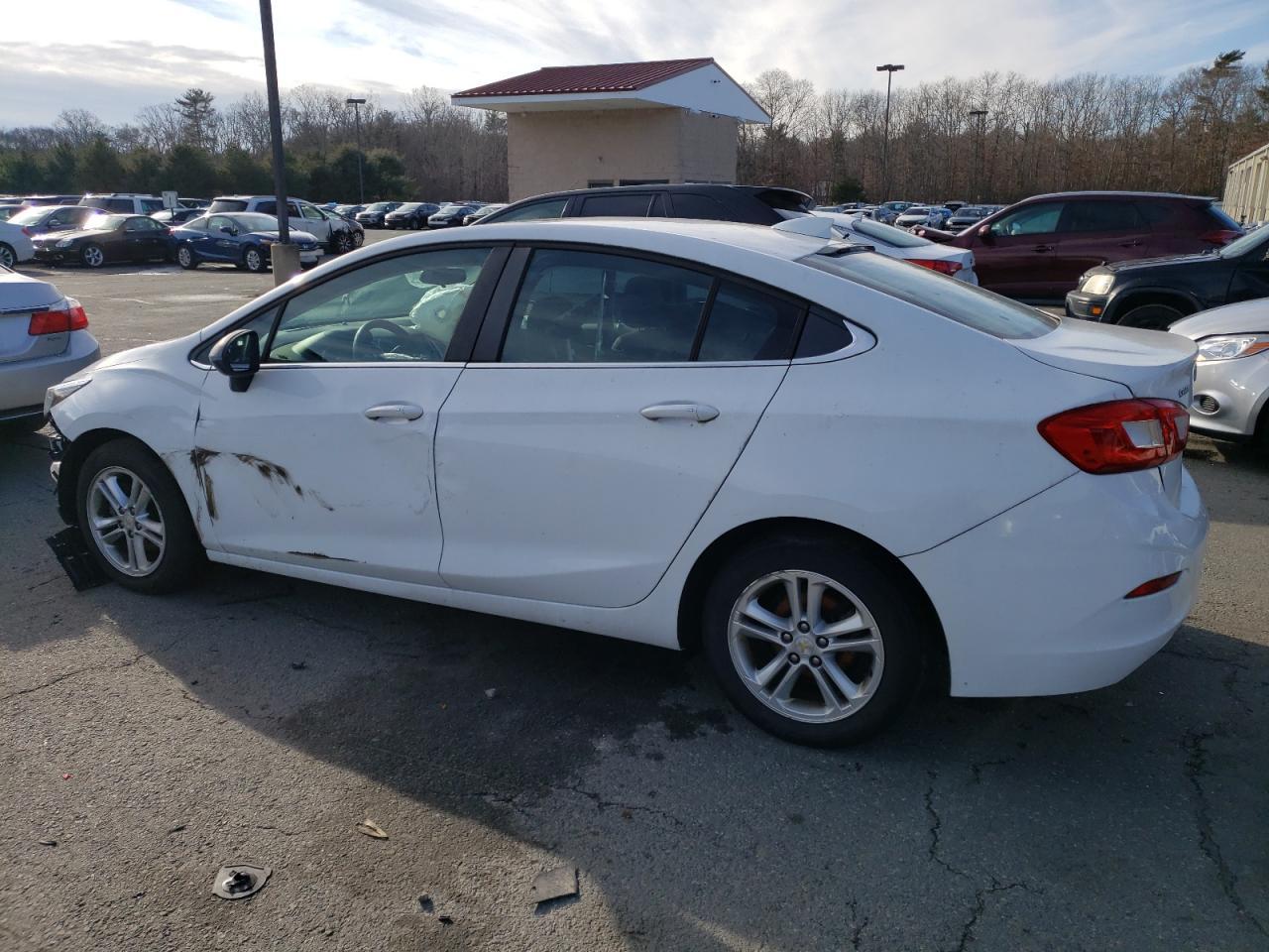 2016 CHEVROLET CRUZE LT - Image 2