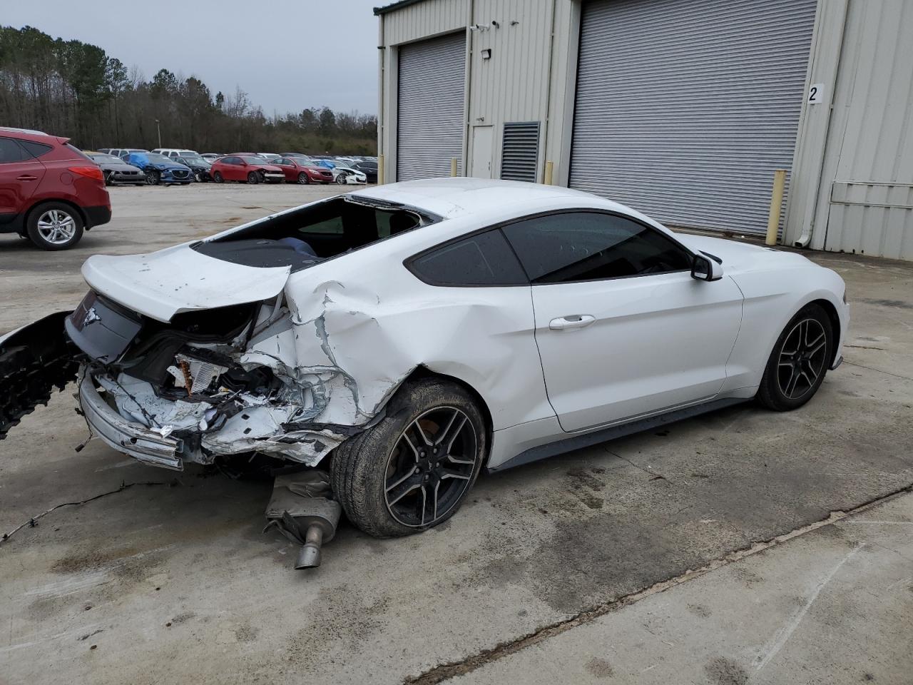 2018 FORD MUSTANG - Фото 3
