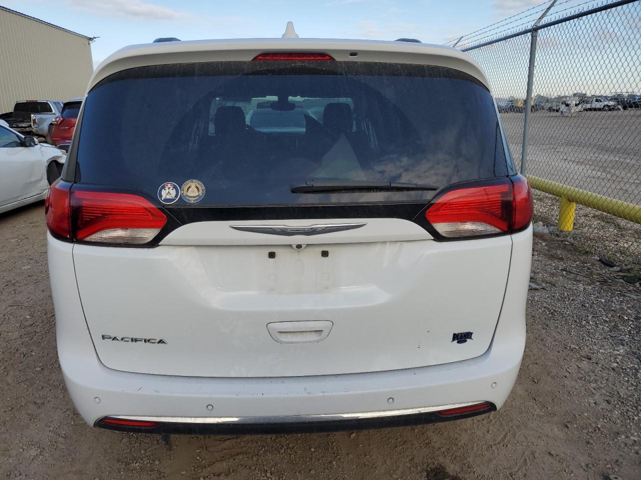 2017 CHRYSLER PACIFICA T - Image 6