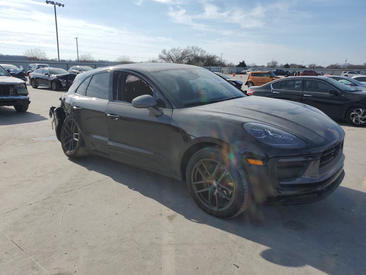 2023 PORSCHE MACAN BASE - Image 4