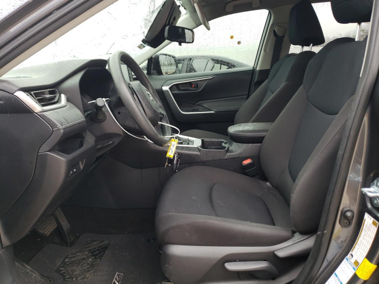 2021 TOYOTA RAV4 LE - Image 7