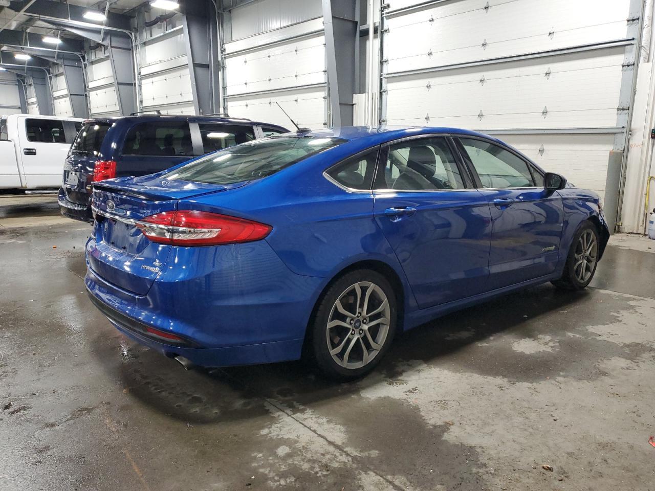 2017 FORD FUSION SE - Image 3