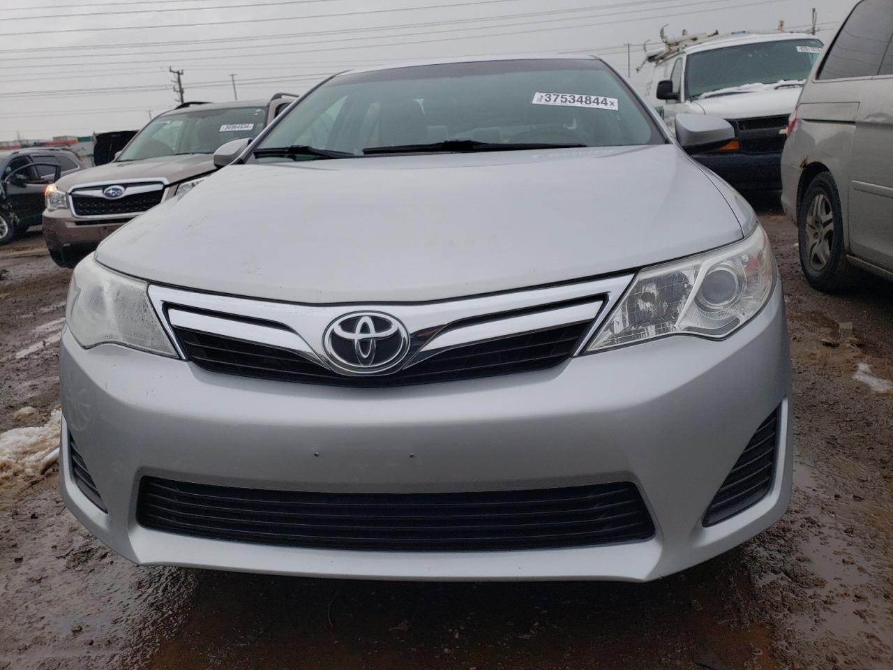2013 TOYOTA CAMRY L - Фото 5