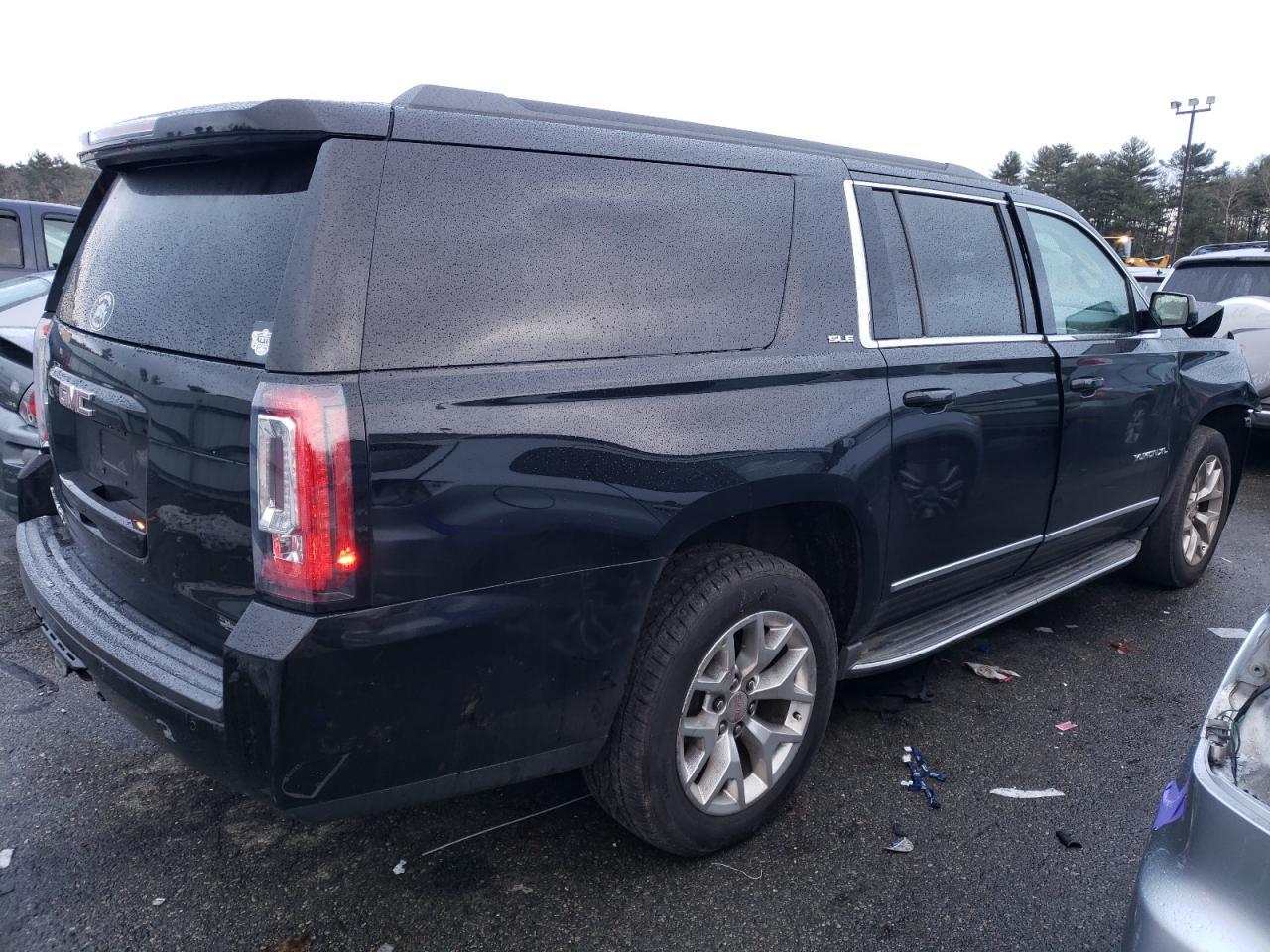 2016 GMC YUKON XL K - Фото 3