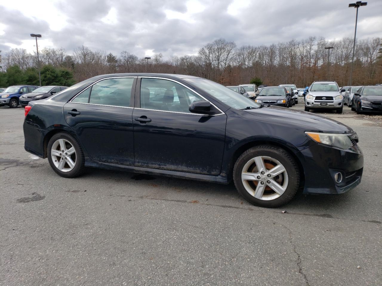 2014 TOYOTA CAMRY L - Image 4